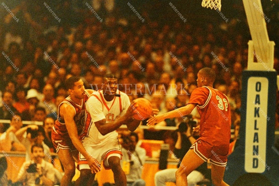 DC283 Larry Johnson UNLV Rebels busca un compañero de equipo abierto 8x10 11x14 16x20 foto Foto 1 de 1