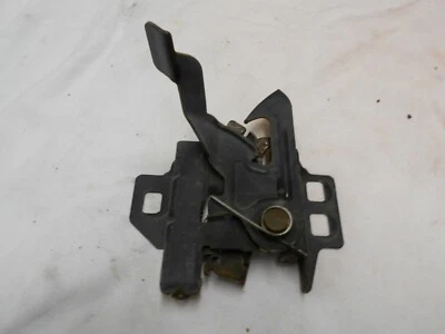07-00 saturn sc sc1 sc2 2 or 3 door front hood latch clasp catch  - Image 1 of 4
