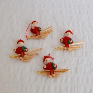 Vintage Straw Wood Christmas Tree Decorations 4 Elf Santa Pipe Cleaner Ornament - Picture 1 of 6
