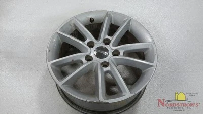 Dodge Journey 2016 llanta de 17" 17x6-1/2, 5 orejetas, 5" aluminio Foto 1 de 4