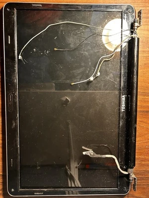 Toshiba Satellite Screen Assembly Harman Kardon – As-Is  - Image 1 of 4