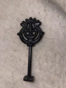 Vintage Green Ghost Board Game Replacement Part Square Key Game Piece 1965 - Picture 1 of 2