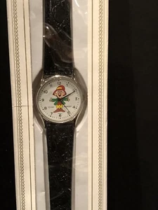 VINTAGE ERNIE KEEBLER QUARTZ BLACK LEATHER STRAP WRIST WATCH - Picture 1 of 3
