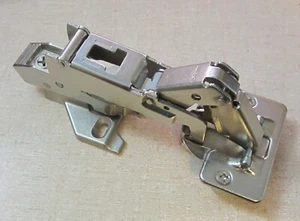 Blum Cabinet Hinges 70.655-01.01, Nickel, w/ 175L663-01.22 Clip-On Base Plates - Picture 1 of 5
