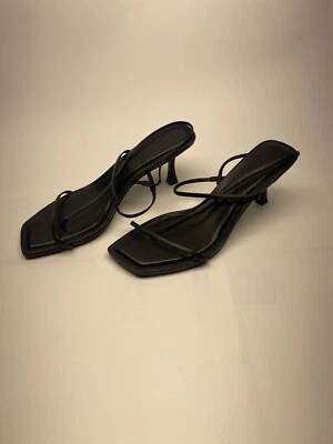 Sandalia Steve Madden para mujer LockStrap punta cuadrada cuero negro tacón talla 11 Foto 1 de 4