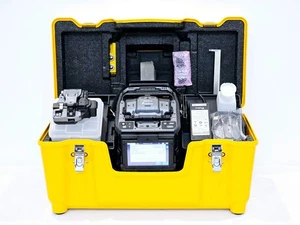 Serviced Fujikura 90S+ Fibre Optic Fusion Splicer + CT-50 Cleaver - ARC ONLY 425 - Picture 1 of 7