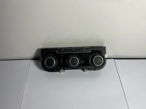 VolksWagen Golf MK6 Climate Controls 5HB009751 (2010) - Picture 1 of 5