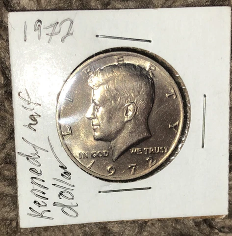 1972 Kennedy Half Dollar Coin/NO MINT Collectable Coins Rare Cover