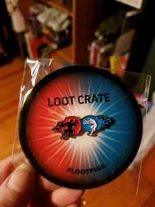 Showdown Pin - #Lootpins Loot Crate Exclusive   Street Fighter - Picture 1 of 1
