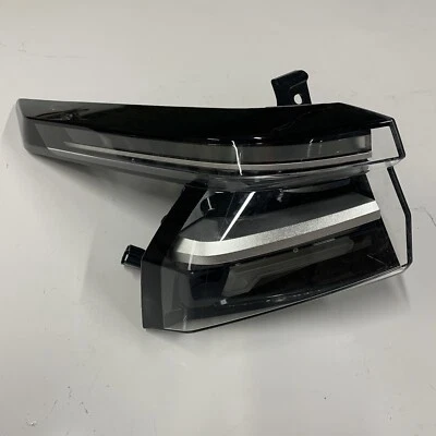 New Nissan Qashqai J12 Near Side Left Hand Rear Passenger Led Light 26555HN20A - Image 1 of 4