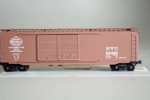 8294 N Scale Micro-Train NYC NEW YORK CENTRAL 50' BOX CAR - Picture 1 of 12