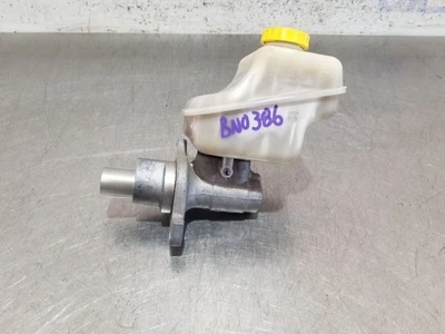 15 2015 CHRYSLER 300 3.6L BRAKE MASTER CYLINDER - Image 1 of 4