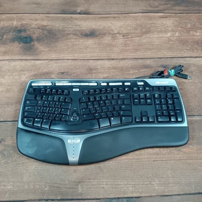 Microsoft Natural Ergonomic Keyboard 4000 v1.0 Wired USB Split Design - Image 1 of 4