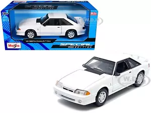 Ford Mustang SVT Cobra 1993 blanco 1/24 diecast modelo de coche de Maisto 32906 - Imagen 1 de 2