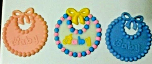1950's VTG CAKE DECORATION 3 BABY BIBS" CIRCLES BAKING CRAFTS PLASTIC 2.5 " - Picture 1 of 2