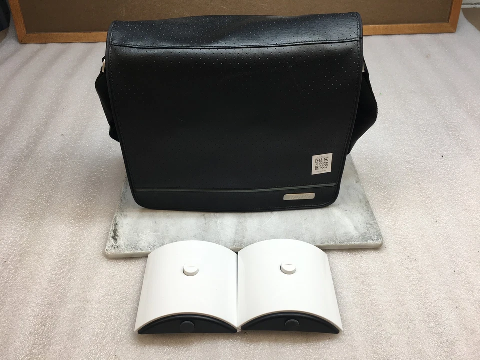 Bose SoundDock Portable Music Speaker System - No Remote w/ acc - Image 1 of 4