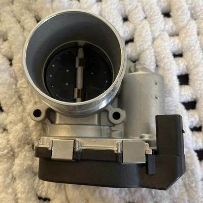 Conjunto electrónico de carrocería del acelerador para Audi A3 A4 Volkswagen Jetta Beetle Passat Foto 1 de 4