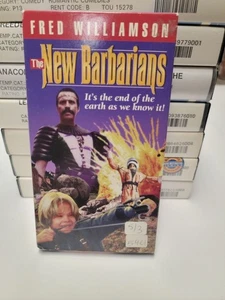 THE NEW BARBARIANS 1983 VHS Warriors of the Wasteland Horror Fred Williamson - Picture 1 of 2