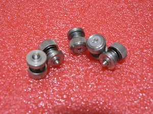 5 STCK. PENN ENGINEERING PF50-M3-1CN M3X0.5 UNVERLIERBARE PANEL SCHRAUBE FEDER BELADENER KNOPF - Bild 1 von 6