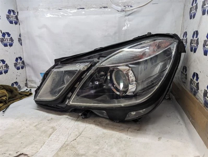 Driver Headlight 212 Type Sedan E63 Bi-xenon Fits 10 MERCEDES E-CLASS  - Image 1 of 4