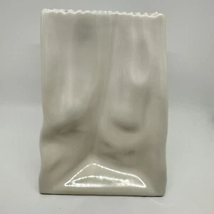 Vintage Domain 1979 Ceramic White Paper Bag Vase  - Picture 1 of 18