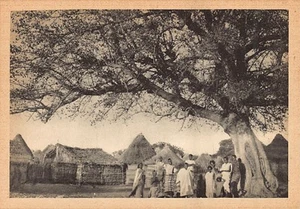 SOMALIA - Meeting place- SIZE OF THE POSTCARD 15 CM x 10 cm. - Publ. Franciscan - Picture 1 of 2