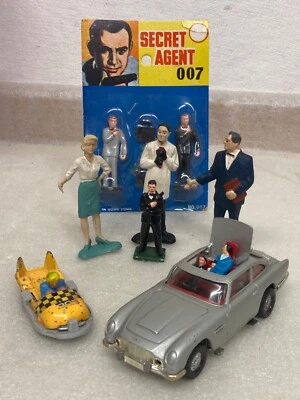 1960’s-70’s James Bond 007 Replica collection lot of Corgi Car bobsleigh Gilbert - Image 1 of 4