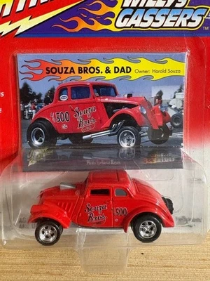 Johnny Lightning Willys Gasser Souza Bros & Dad Red A/G500 1:64 Diecast Sealed - Image 1 of 3