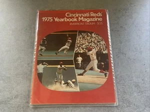 1975 Cincinnati Reds yearbook Magazine - Picture 1 of 2