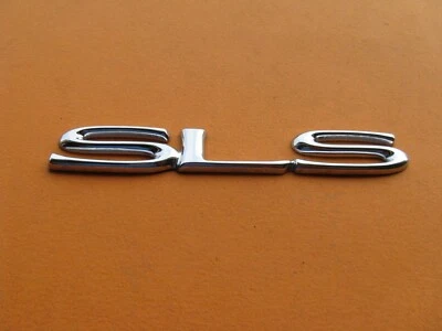 98 99 00 01 02 03 04 CADILLAC SEVILLE SLS EMBLEMA TRASERO CROMADO LOGOTIPO INSIGNIA A34063 Foto 1 de 2