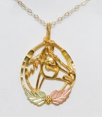 Collar Colgante Caballo Black Hills Oro Sólido 10k 12k Cadena 10k Foto 1 de 4
