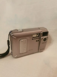 Vintage Fujifilm MX 1200 1.3MP Digital Camera - Silver Untested And Spare Repair - Picture 1 of 8