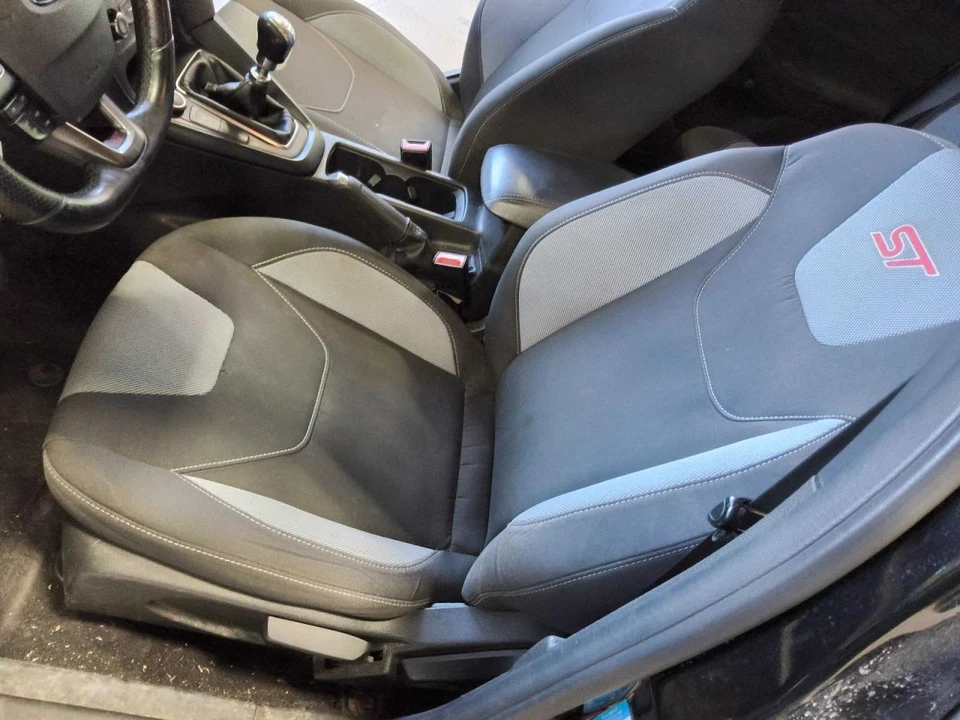 Driver Front Seat Bucket  Cloth Manual St Fits 15-18 FOCUS 652198 - Изображение 1 из 1