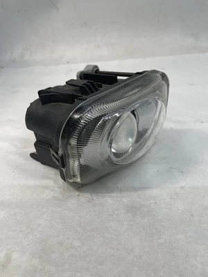 Conjunto de luz antiniebla derecha KOITO 114-20782R - Se adapta a Subaru Forester SG5 2003-2008 Foto 1 de 3