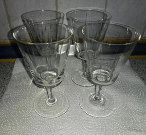 4 Weingläser mit Feinschliffmuster 12,5 cm hoch, Ø 6,5 cm - Bild 1 von 5