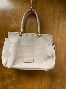 Prev. Owned "Marc by Narc Jacobs" tan handbag with handles 100% leather - Picture 1 of 3