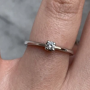 Solitaire Diamond Engagement Ring 9ct 9k White Gold - Size L - Picture 1 of 9