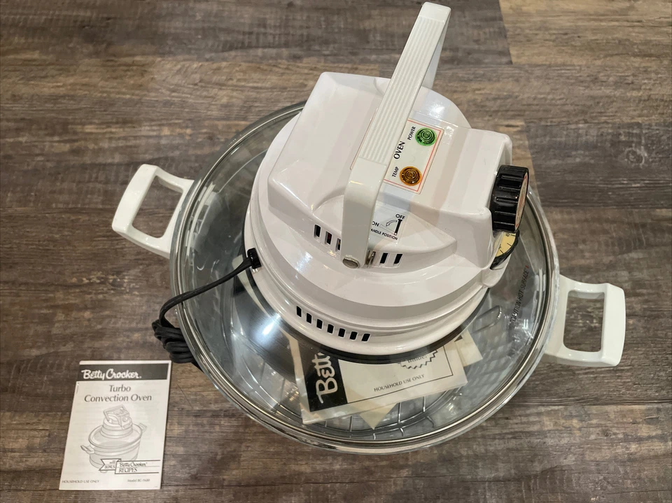 VINTAGE BETTY CROCKER TURBO CONVECTION OVEN COUNTER TOP BC-1680 UNUSED - Image 1 of 4