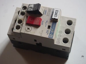 Disjoncteur thermique TELEMECANIQUE GV2 M08 2,5-4A + AE20 - Bild 1 von 3