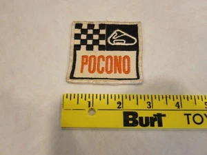 PARCHE DE PISTA DE CARRERAS INTERNACIONAL CONO DE COLECCIÓN AÑOS 70 NASCAR INDY CAR RACING SPEEDWAY - Imagen 1 de 3
