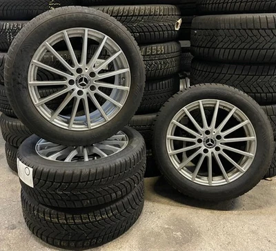 4x Original 18 Zoll Winterräder Mercedes GLA Klasse X156 W156 - Bild 1 von 4