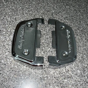Harley-Davidson Chrome Passenger Floorboard Covers - Foto 1 di 5