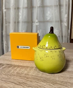 Le Creuset Mini Cocotte Gemüse Serie Birne Steinzeug mit Box Japan unbenutzt - Bild 1 von 6