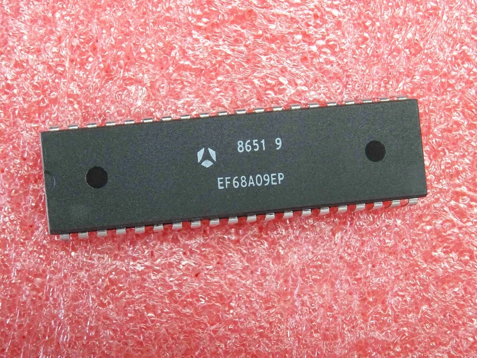 THOMSON EF 68A09 EP ~ EF68A09EP 6809 (= MC68A09P) 8-bit µprocessor MPU 1.5MHz (DIV4C)