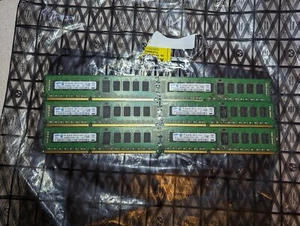 M393B5270DH0-YH9 Samsung 4GB PC3-10600 DDR3-1333MHz ECC Registered CL9 240-Pin D - Picture 1 of 1