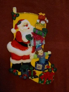 Medias de Navidad de fieltro hechas a mano Bucilla "Regalos de Santa" #86304 ~ Acabadas - Imagen 1 de 5
