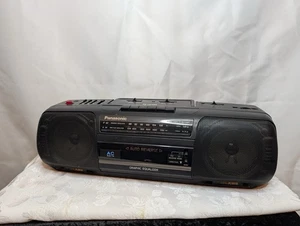 Panasonic RX-FS430 AM/FM Stereo Radio Cassette Recorder mit Netzkabel getestet - Bild 1 von 5