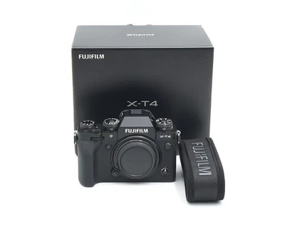 Fujifilm X-T4 schwarz Gehäuse Aussteller, nur ca. 20 Auslösungen #42895** - Bild 1 von 4