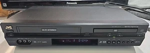 JVC HR-XVC30BU 2003 DVD VCR Recorder Video Cassette Combo Player TESTED WORKS - Picture 1 of 9