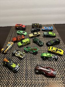 Hot Wheels Lot of 18  Vehicles Toy Cars Trucks Race Cars Some Vintage